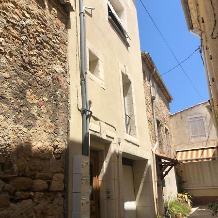 Appartement Au Dernier Etage Avec Terrasse Et Belle Vue Sur Nature Environnante Roujan 外观 照片