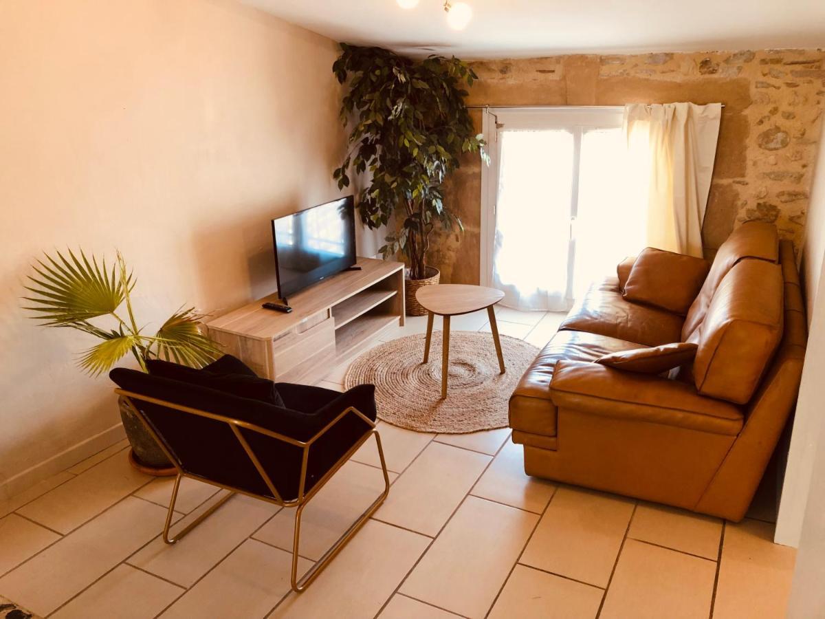 Appartement Au Dernier Etage Avec Terrasse Et Belle Vue Sur Nature Environnante Roujan 外观 照片